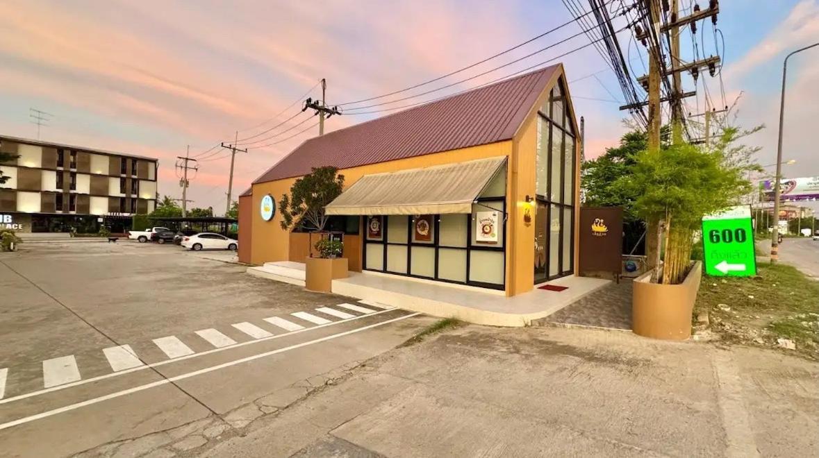 Jb Place Nakhon Pathom Bagian luar foto