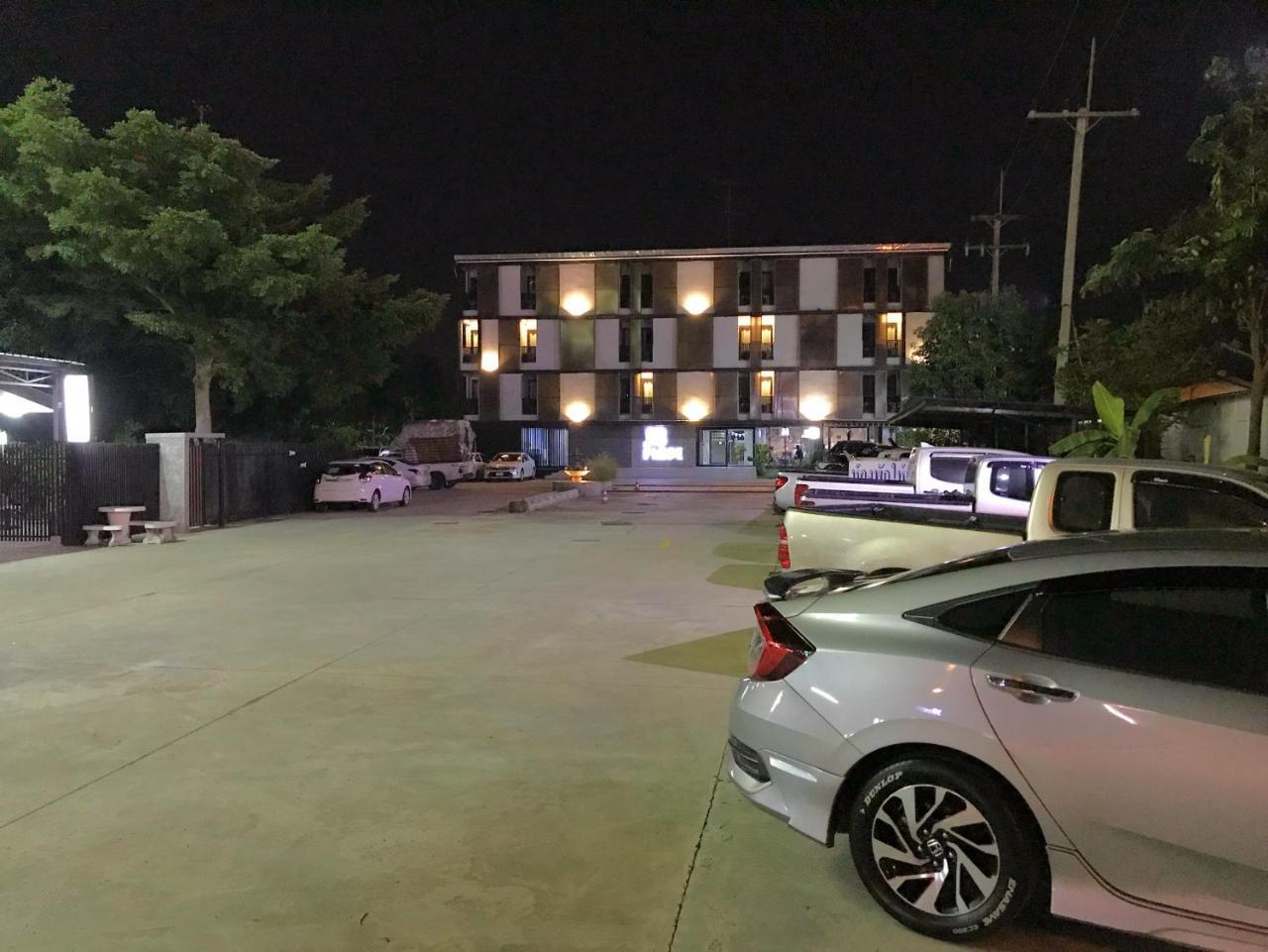 Jb Place Nakhon Pathom Bagian luar foto